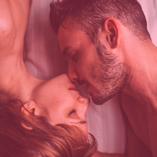 Cosa dire durante il sesso: guida al sex talk e dirty talk