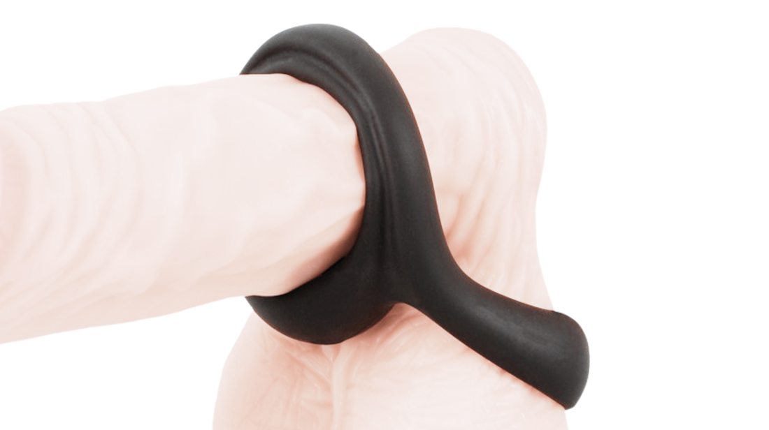 Anello fallico: cos’è, a cosa serve e come indossarlo