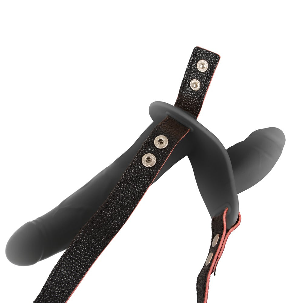 Strap-On Doppio con Telecomando